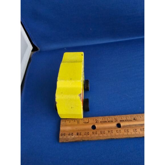 Greenbrier - Wood Yellow Toy Construction Truck - loose - Picture 8 of 8